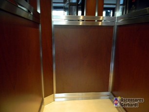 Ascensores Gerhardt - Detalle de una cabina de ascensor realizada en laminado plástico